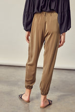 Load image into Gallery viewer, SATIN PANTS WITH BELT
