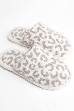Load image into Gallery viewer, Winter Luxury Soft Leopard Pattern Slipper
