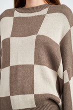 Load image into Gallery viewer, CHECKERED SWEATER WITH BUBBLE SLEEVES
